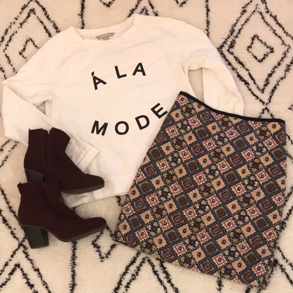 LOFT mini skirt